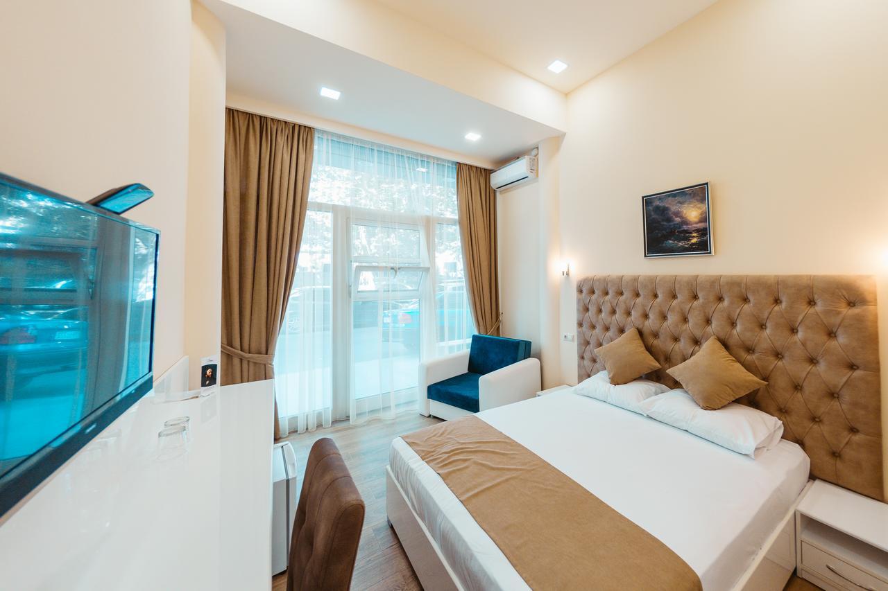 L'Image Art Hotel 예레반 외부 사진