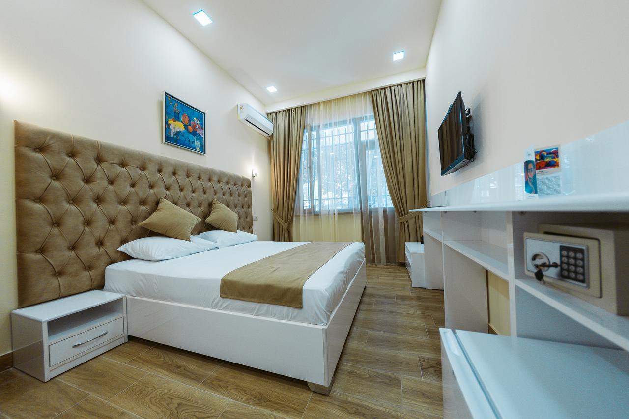 L'Image Art Hotel 예레반 외부 사진