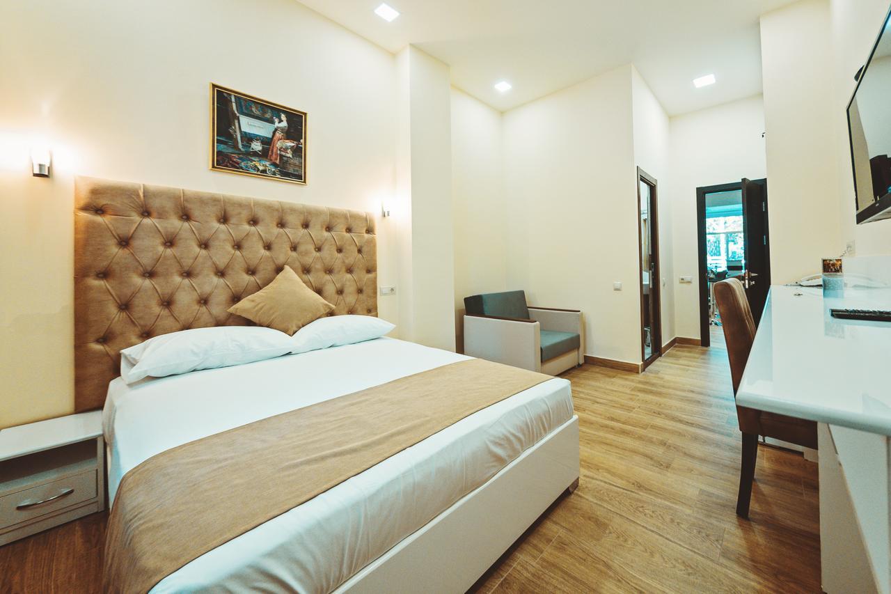 L'Image Art Hotel 예레반 외부 사진