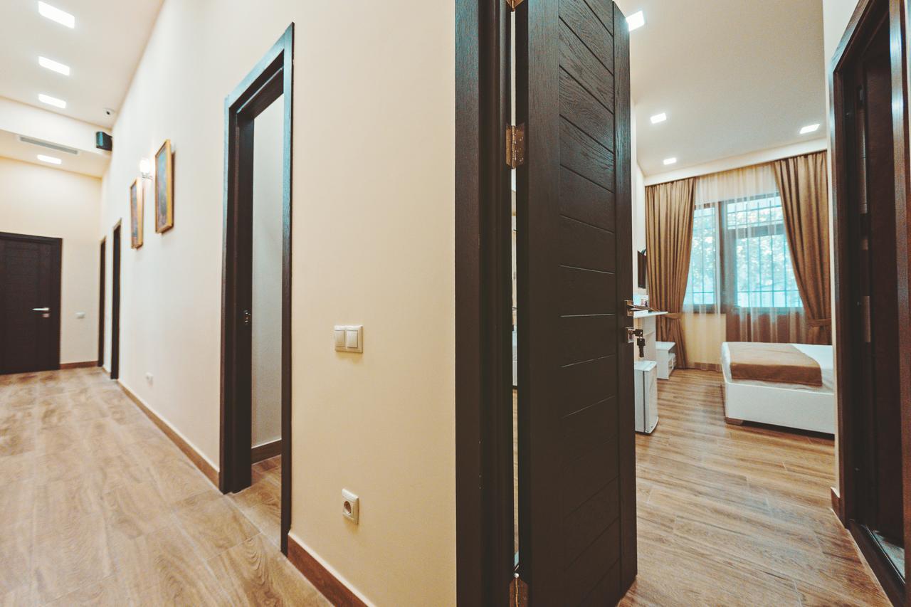 L'Image Art Hotel 예레반 외부 사진